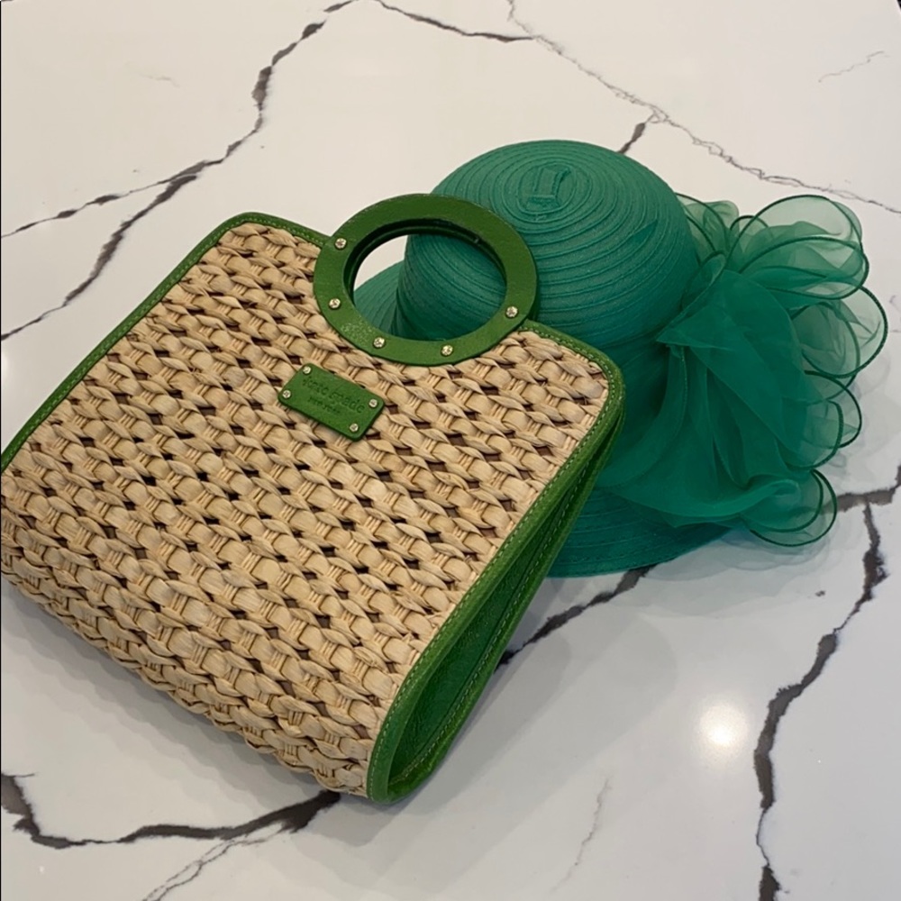 Kate Spade summer handbag- green trim!